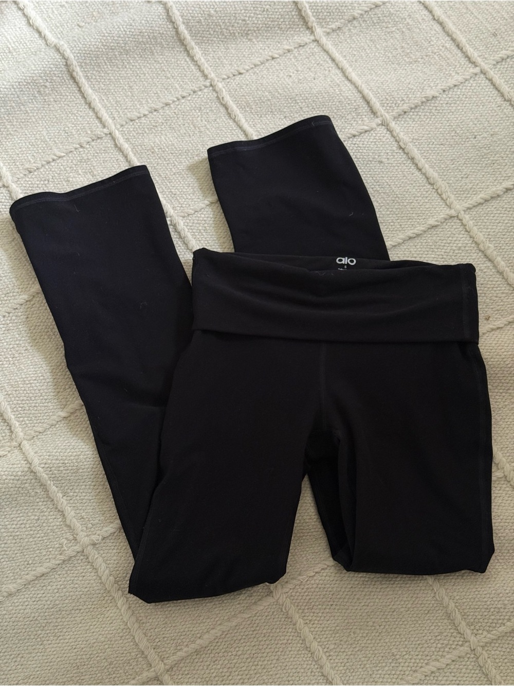 ALO yoga pants